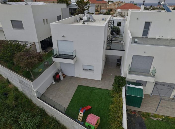 Image No.11-3 Bed House for sale