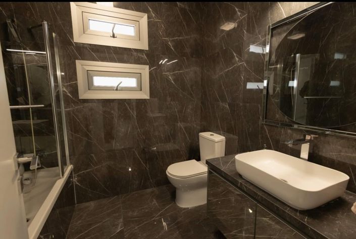 Image No.14-3 Bed House for sale