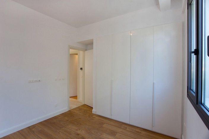 Image No.10-3 Bed Apartment for sale