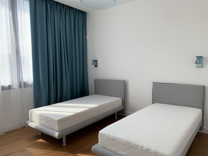 Image No.10-3 Bed Apartment for sale