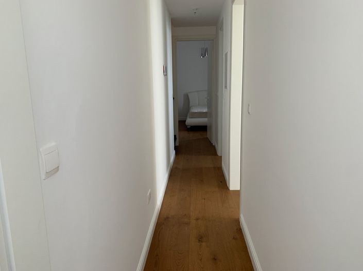 Image No.20-3 Bed Apartment for sale