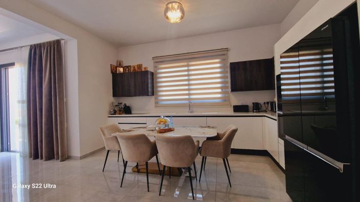 Image No.2-Appartement de 3 chambres à vendre à Limassol