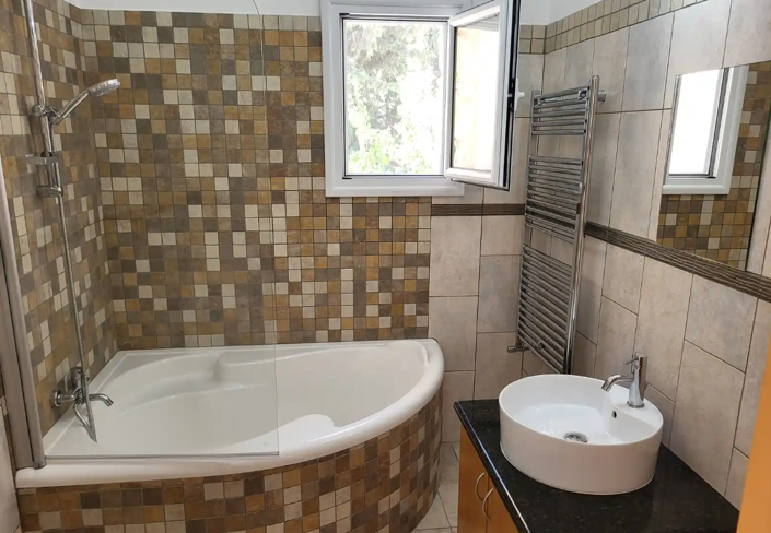 Image No.15-5 Bed Villa for sale