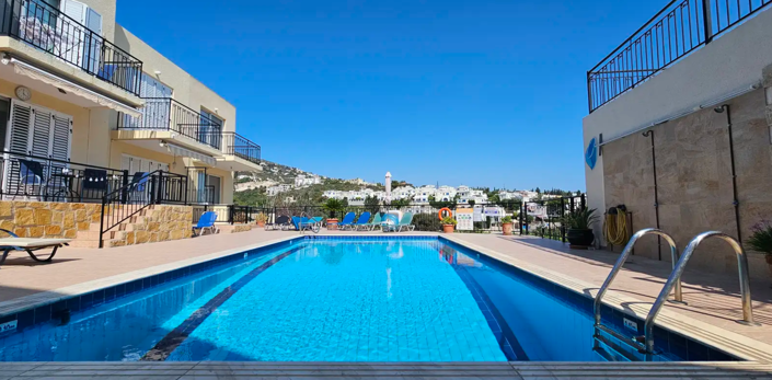 Image No.1-2 Bed House for sale