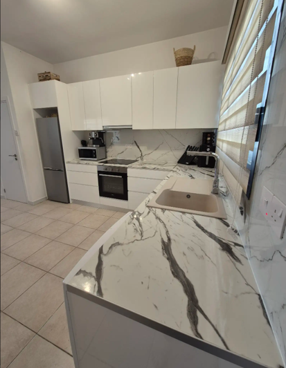 Image No.6-2 Bed House for sale