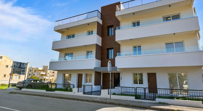Image No.1-3 Bed Apartment for sale