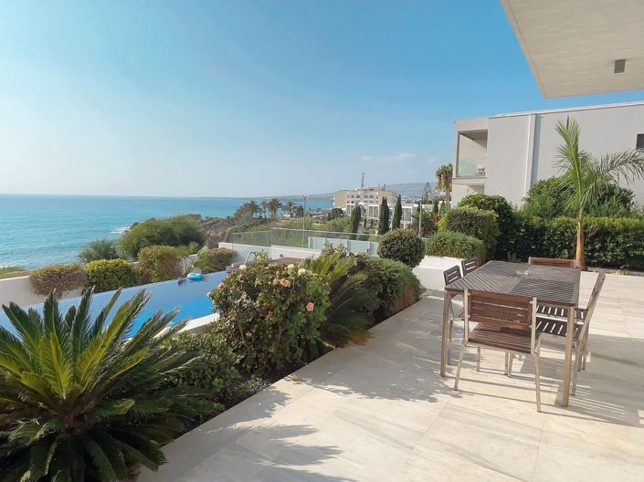 Image No.11-4 Bed House for sale