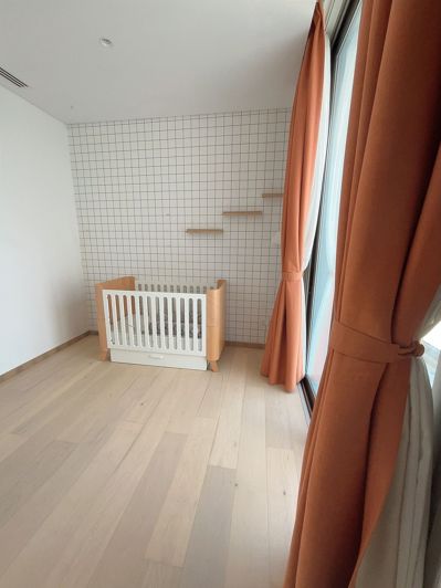 Image No.18-4 Bed House for sale