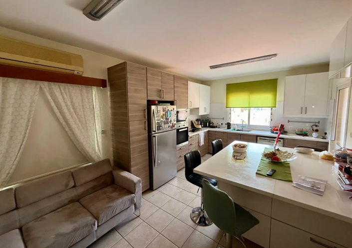 Image No.10-4 Bed House for sale