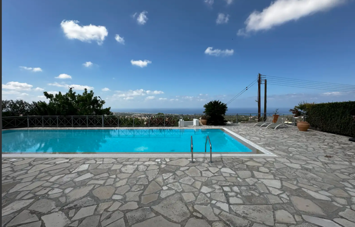 Image No.14-4 Bed House for sale