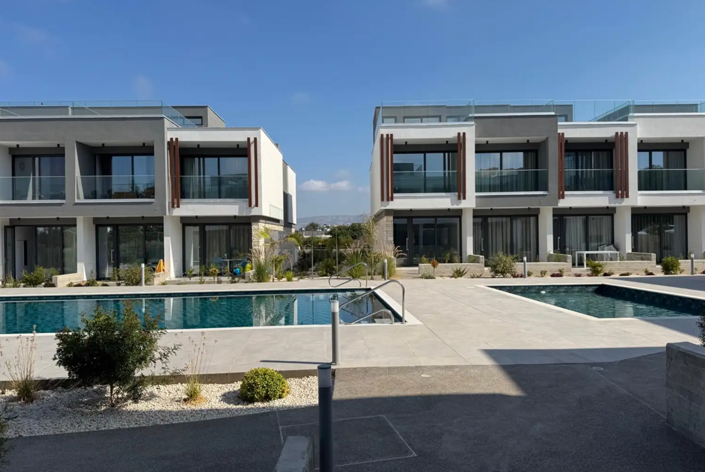 Image No.9-3 Bed House for sale