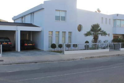 426d56c4-5fe3-48fc-bfe3-a27fcc61cbde