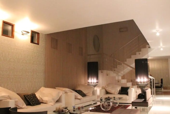 Image No.5-5 Bed House for sale