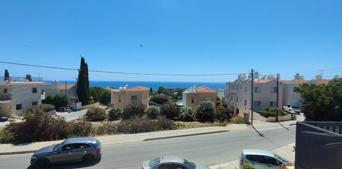 Image No.1-2 Bed House for sale