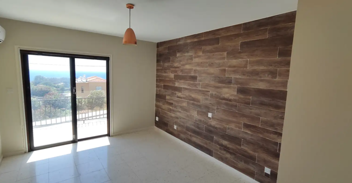 Image No.7-2 Bed House for sale