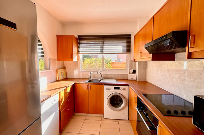 Image No.9-3 Bed House for sale