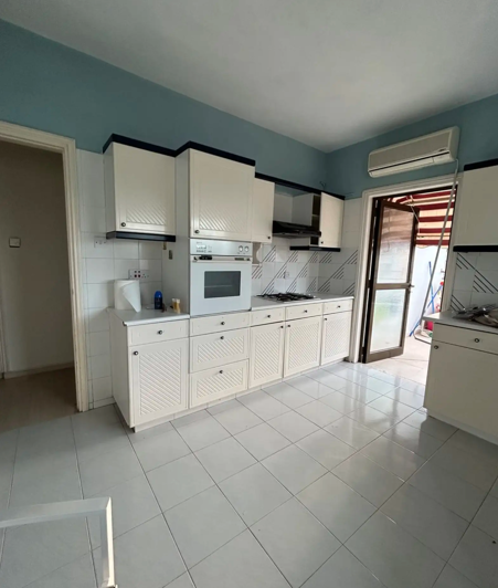 Image No.6-3 Bed Apartment for sale