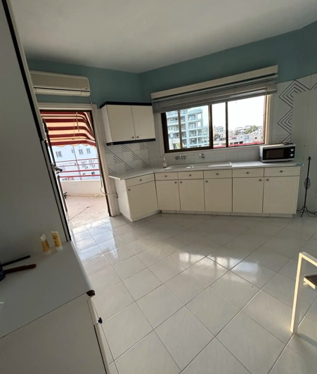 Image No.8-3 Bed Apartment for sale