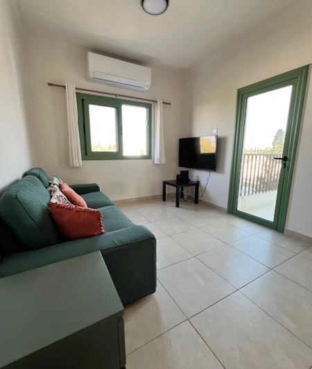 Image No.10-2 Bed Apartment for sale