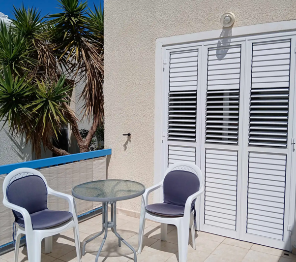 Image No.2-3 Bed House for sale