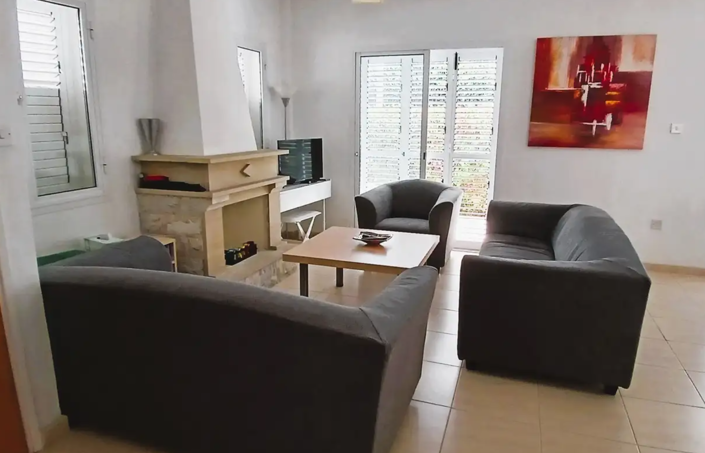 Image No.8-3 Bed House for sale