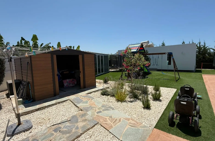 Image No.15-4 Bed House for sale