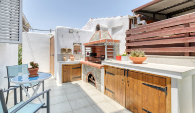 e3685b56-d25c-4723-9780-a0293329c82c