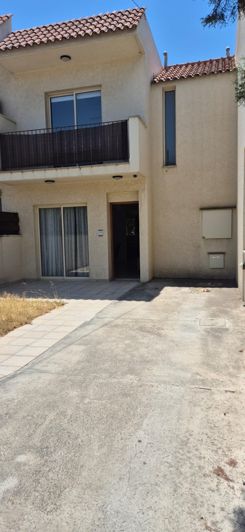 Image No.5-2 Bed House for sale