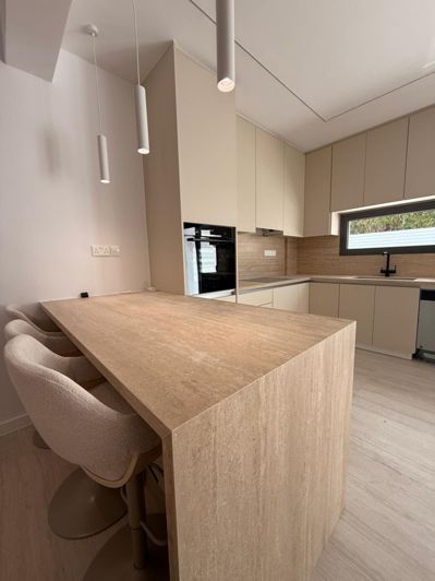 Image No.8-3 Bed House for sale