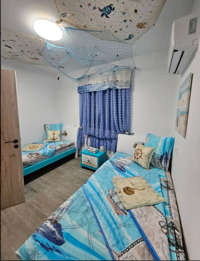 Image No.10-3 Bed House for sale