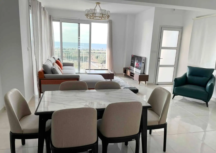 Image No.12-4 Bed House for sale