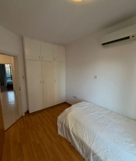 Image No.5-2 Bed House for sale