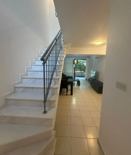 Image No.9-2 Bed House for sale