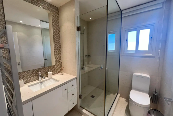 Image No.7-3 Bed House for sale