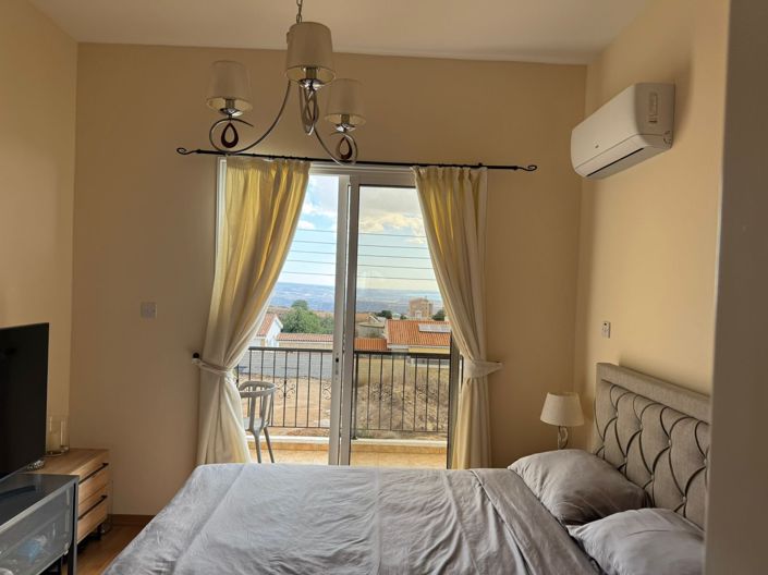 Image No.10-3 Bed House for sale