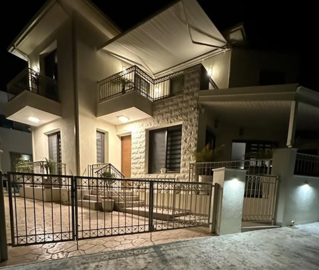 acb10fe9-3775-437b-bd3e-9fc7e2e75f96