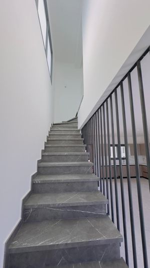 Image No.16-2 Bed House for sale