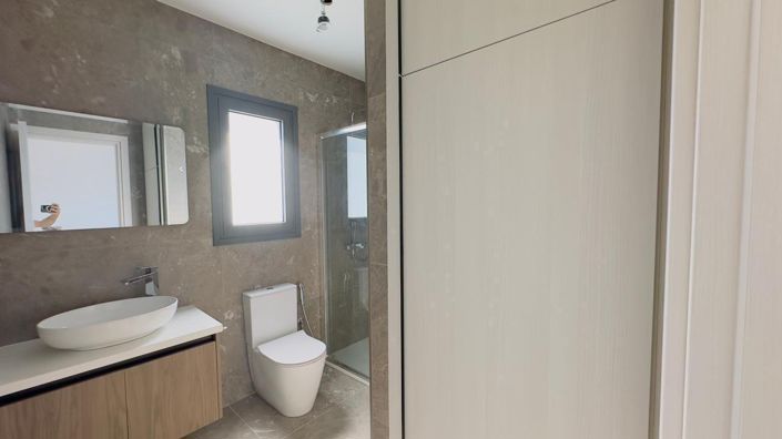 Image No.22-2 Bed House for sale