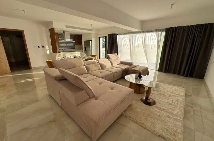 Image No.1-3 Bed Penthouse for sale