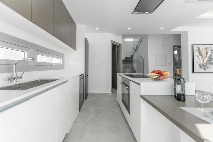 Image No.16-5 Bed Villa for sale