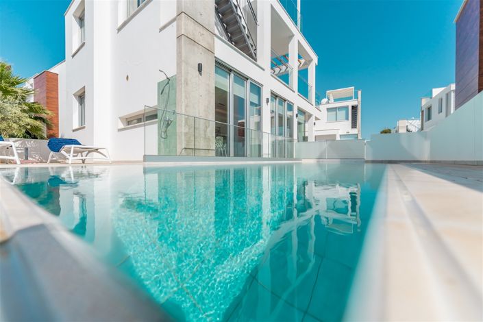 Image No.21-5 Bed Villa for sale