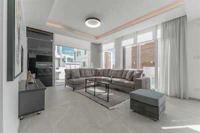 9e47b3db-c57e-43c6-8d7a-0541a9621fc3