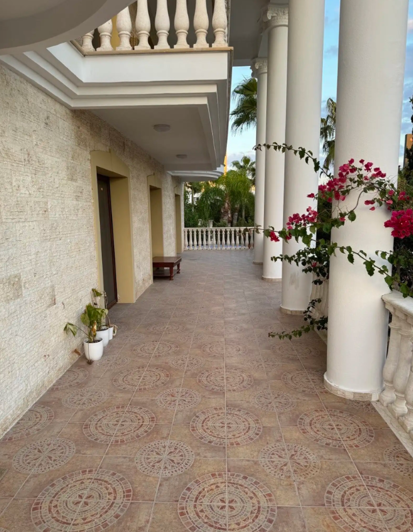 Image No.13-6 Bed House for sale