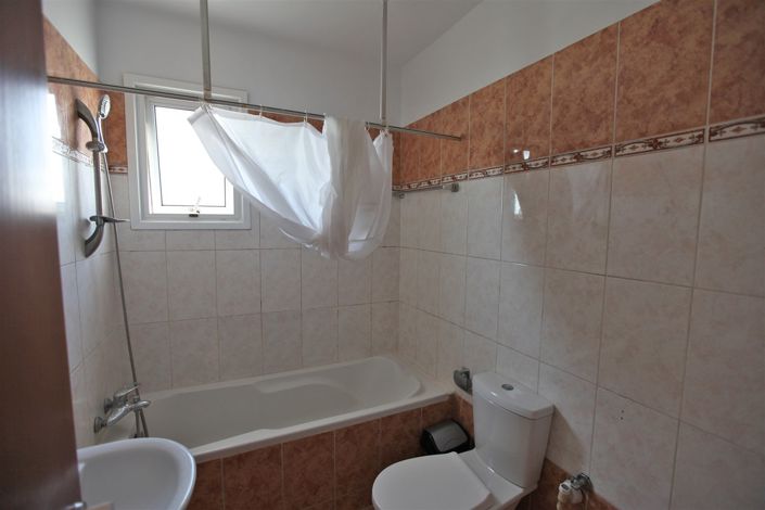 Image No.15-2 Bed Apartment for sale