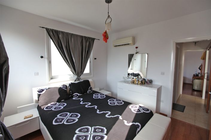 Image No.17-2 Bed Apartment for sale