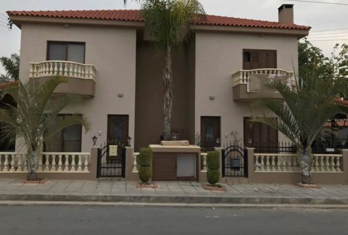 Image No.1-3 Bed House for sale