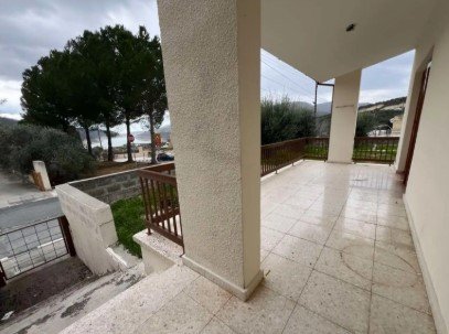 Image No.5-2 Bed House for sale