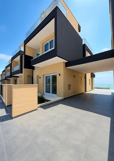 Image No.1-3 Bed House for sale