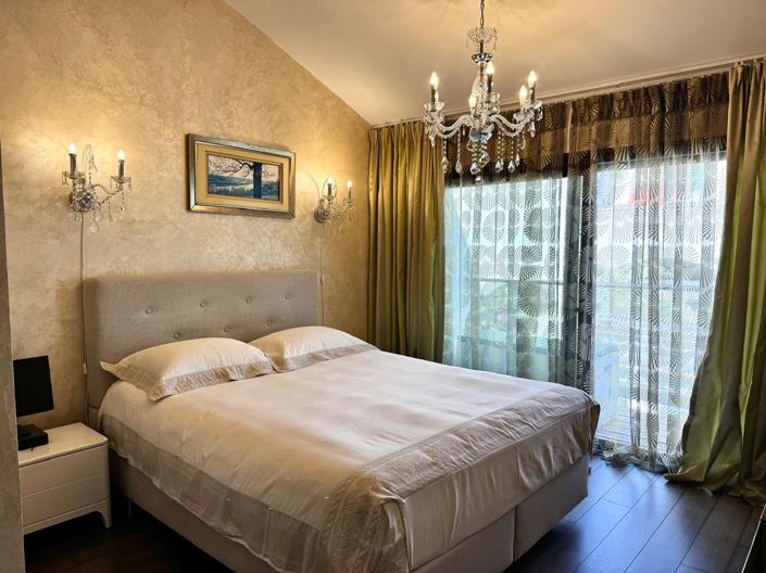 Image No.13-4 Bed House for sale