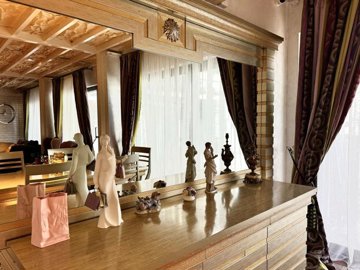 2b6034a5-bb5d-44a4-adb2-a4996271748a